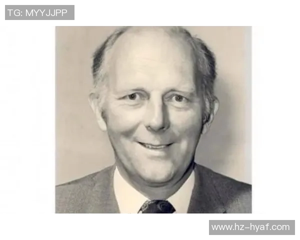 亚当斯的传奇人生与影响力探秘：从科学到文化的多重维度分析